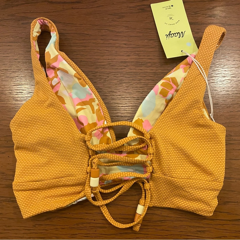 Reversible Maaji bikini top. - Picture 4 of 5